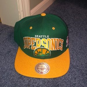 Mitchell & Ness SuperSonics SnapBack